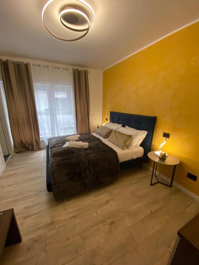 Hotel Plaza Ungheria Palermo Bagian luar foto