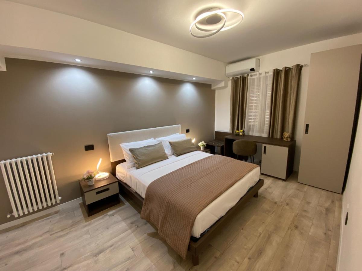 Hotel Plaza Ungheria Palermo Bagian luar foto