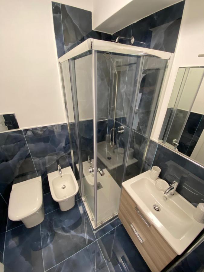 Hotel Plaza Ungheria Palermo Bagian luar foto